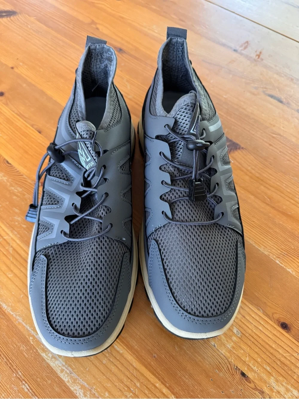 Men's Breathable Athletic Slip-On Sneakers in Gray
